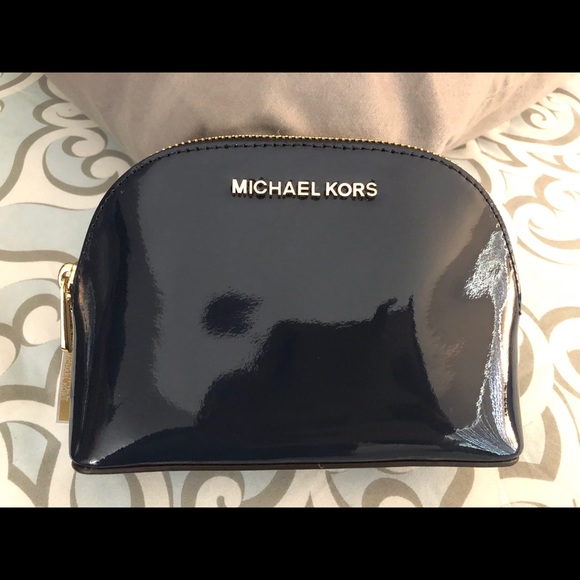 Michael Kors Travel Pouch - Picture 3 of 4
